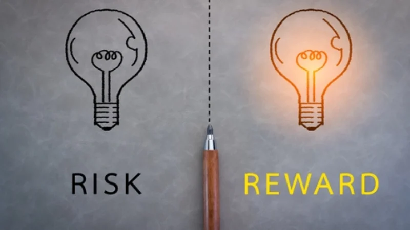 Off and on light bulbs risk vs reward